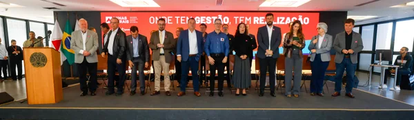 Governo de Minas assina decreto histórico que regulamenta uso da água no campo e avança na irrigação sustentável