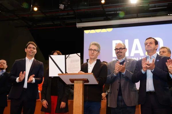 Governo de Minas realiza encontro para promover o desenvolvimento econômico dos municípios 