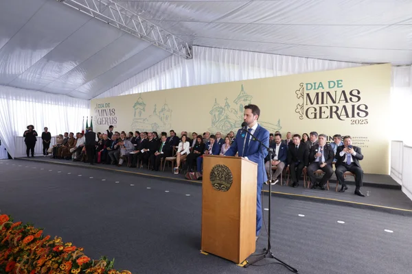 Governo do Estado entrega Medalha do Dia de Minas, em Mariana