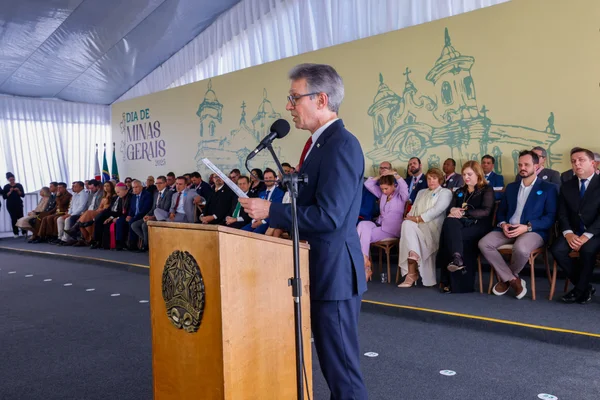 Governo do Estado entrega Medalha do Dia de Minas, em Mariana