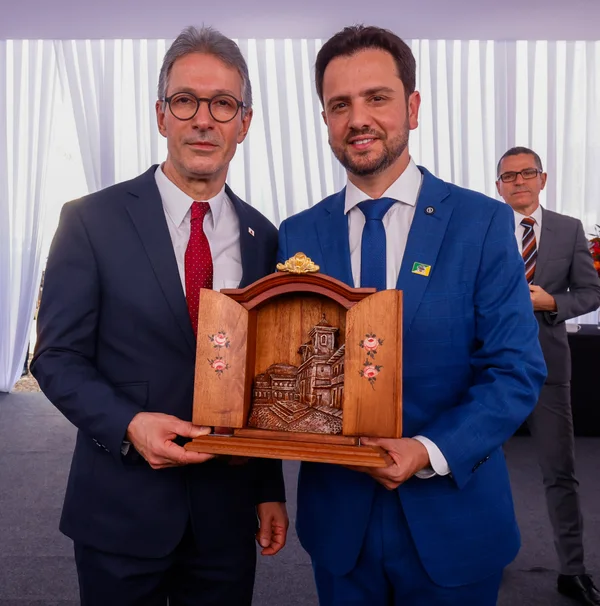 Governo do Estado entrega Medalha do Dia de Minas, em Mariana