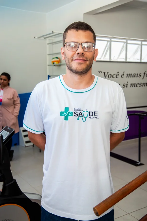 O fisioterapeuta Júlio César Vieira.
