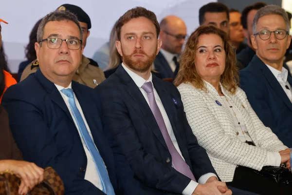 Governador empossa novo secretário de Educação de Minas Gerais