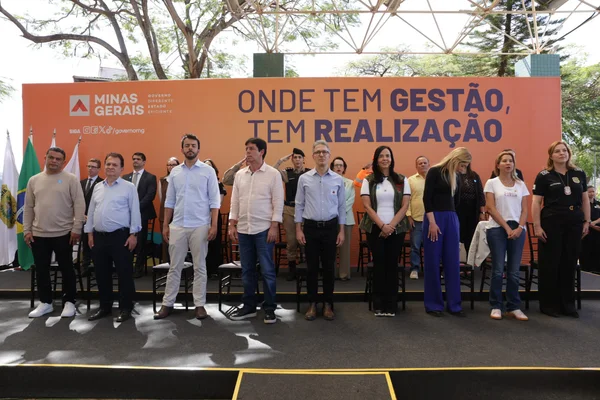 Governo de Minas entrega nova sede da delegacia de atendimento à mulher em Ibirité