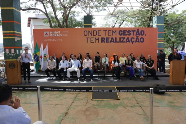 Governo de Minas entrega nova sede da delegacia de atendimento à mulher em Ibirité