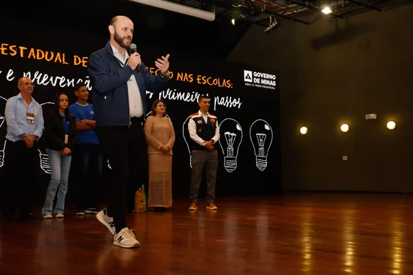 Governo de Minas inicia implantação do projeto Defesa Civil nas Escolas a partir de 2026