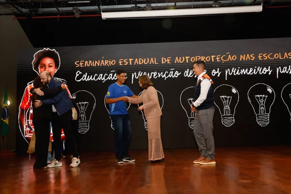 Governo de Minas inicia implantação do projeto Defesa Civil nas Escolas a partir de 2026
