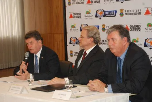 Secretário Sergio Barroso, Márcio Lacerda e diretor da GSI, Ray Whelan
