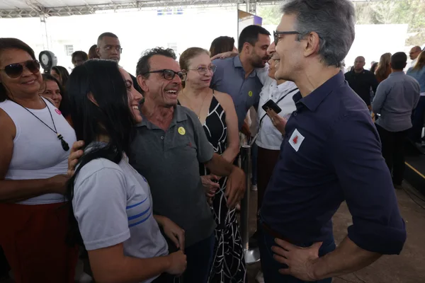 Governo de Minas realiza entregas da Educação em Sabará