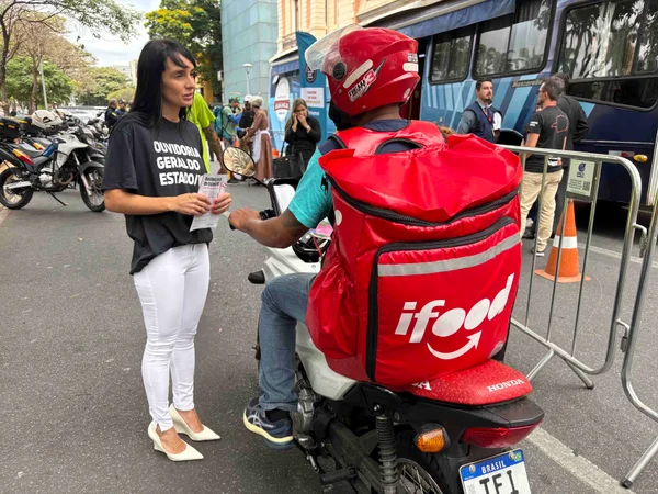 Atendimentos presenciais e escuta à população marcam participação da OGE-MG na Semana Nacional do Trânsito