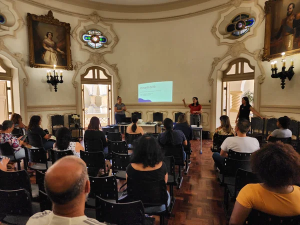 Dia D do Saeb mobiliza escolas estaduais em Minas Gerais