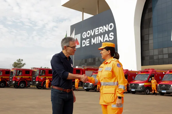 Governo de Minas entrega 18 novas viaturas ao Corpo de Bombeiros para reforçar atendimento operacional