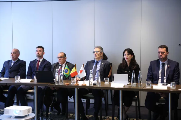 Em primeiro dia de missão internacional à Europa, governador se reúne com empresários, embaixadores e possíveis investidores