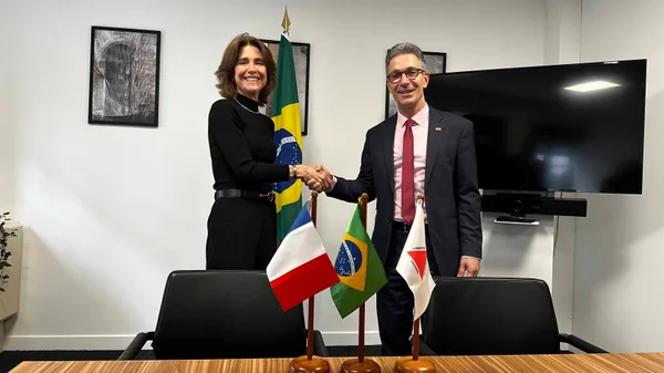 Na Europa, delegação do Estado discute ações voltadas à valorização do patrimônio cultural e natural de Minas Gerais e realiza reuniões bilaterais