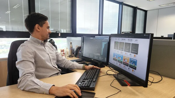 “Sempre ouvimos os usuários para nortear nossas decisões. Agora, esse cidadão nos informa via aplicativo, o que traz mais precisão e confiabilidade”, destaca Rodrigo Colares, chefe da Assessoria de Gestão Estratégica do DER-MG