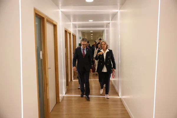 Em Paris, Governo de Minas estreita laços com universidade de negócios que deve ampliar atuação em Belo Horizonte