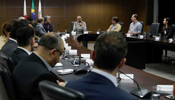 Governo de Minas promove reunião do Conselho de Defesa Social, com foco no setor de combustíveis