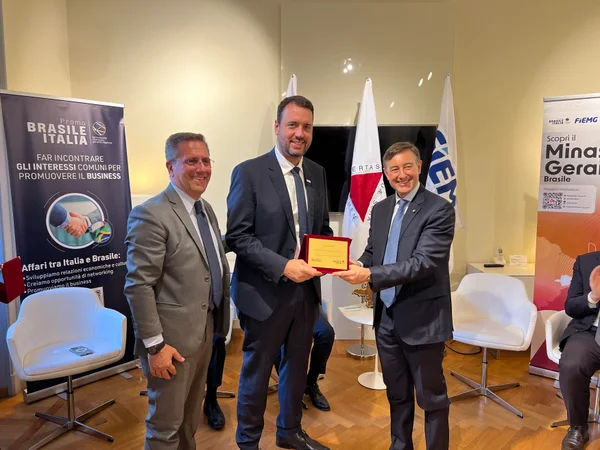 Em evento com o governador, Minas inaugura escritório de representação em Milão para ampliar atração de investimentos na Europa