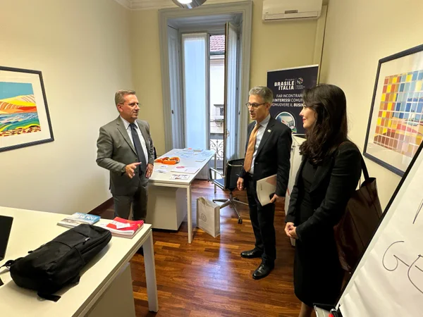 Em evento com o governador, Minas inaugura escritório de representação em Milão para ampliar atração de investimentos na Europa