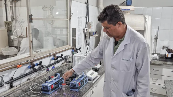 Pesquisa realizada em Minas Gerais desenvolve tecnologia para garantir leite mais nutritivo a bebês prematuros