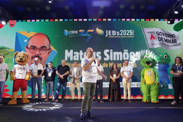 Governo de Minas participa de cerimônia de encerramento dos Jogos Escolares Brasileiros 2025 em Uberlândia