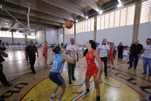 Governo de Minas participa de cerimônia de encerramento dos Jogos Escolares Brasileiros 2025 em Uberlândia