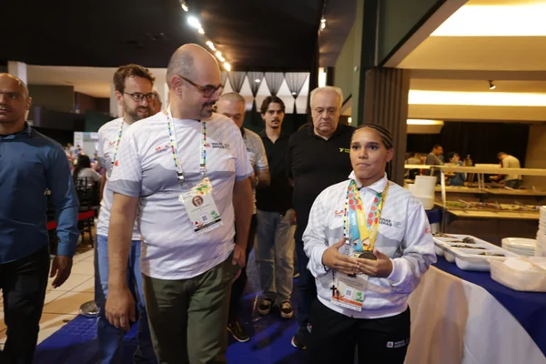 Governo de Minas participa de cerimônia de encerramento dos Jogos Escolares Brasileiros 2025 em Uberlândia