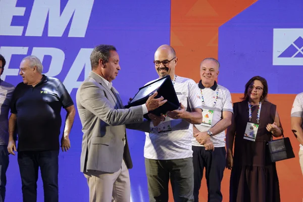 Governo de Minas participa de cerimônia de encerramento dos Jogos Escolares Brasileiros 2025 em Uberlândia