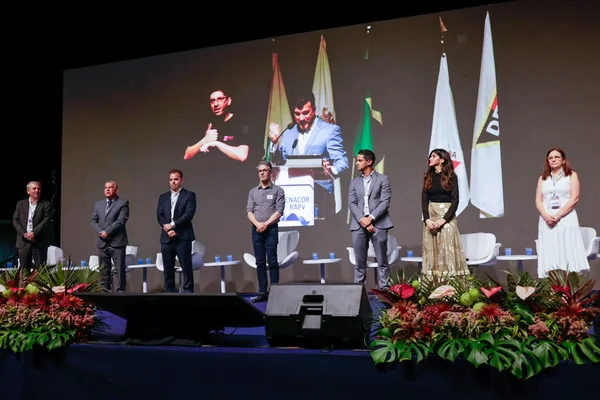 Governador de Minas Gerais participa da abertura do 27º Enacor, maior evento nacional de infraestrutura viária