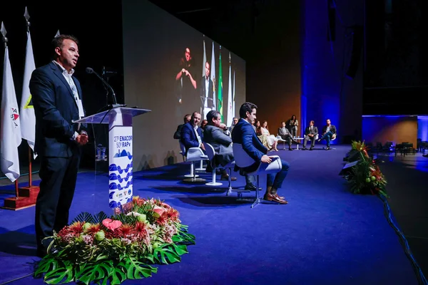 Governador de Minas Gerais participa da abertura do 27º Enacor, maior evento nacional de infraestrutura viária