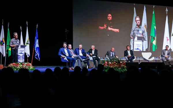 Governador de Minas Gerais participa da abertura do 27º Enacor, maior evento nacional de infraestrutura viária