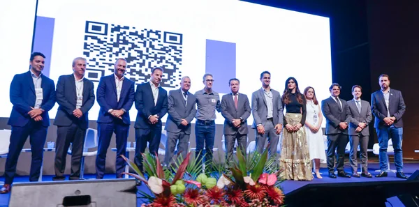 Governador de Minas Gerais participa da abertura do 27º Enacor, maior evento nacional de infraestrutura viária