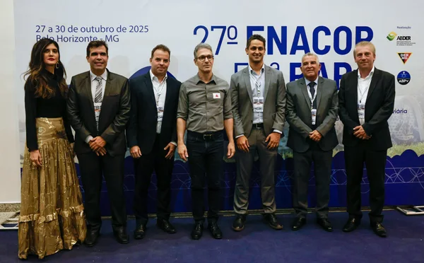 Governador de Minas Gerais participa da abertura do 27º Enacor, maior evento nacional de infraestrutura viária