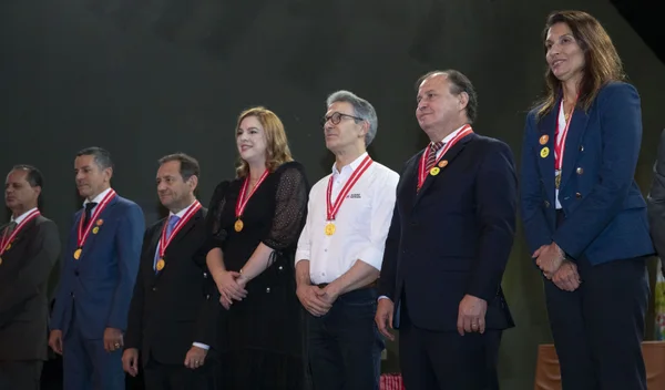 Governo de Minas homenageia personalidades do estado com Medalha de Honra ao Mérito da Polícia Civil