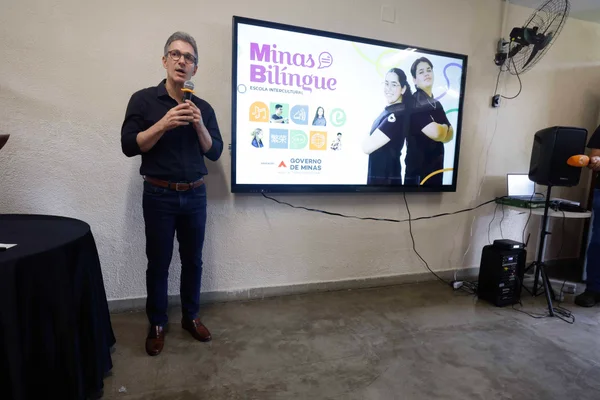Governo do Estado lança Minas Bilíngue, projeto que promove o ensino de línguas e intercultural na rede pública