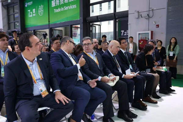 Comitiva do Governo de Minas visita maior feira de importação da China