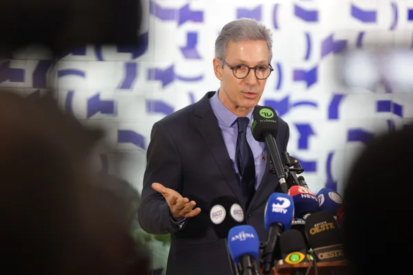 Em Brasília, governador de Minas Gerais participa de reunião sobre segurança pública