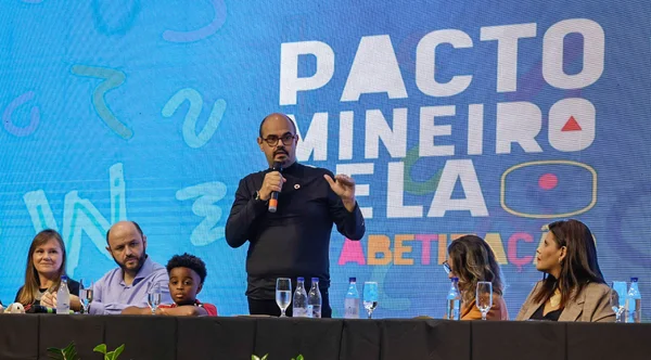 Governo de Minas inicia Ciclo Formativo do Pacto pela Alfabetização com foco na formação de mais de 30 mil educadores