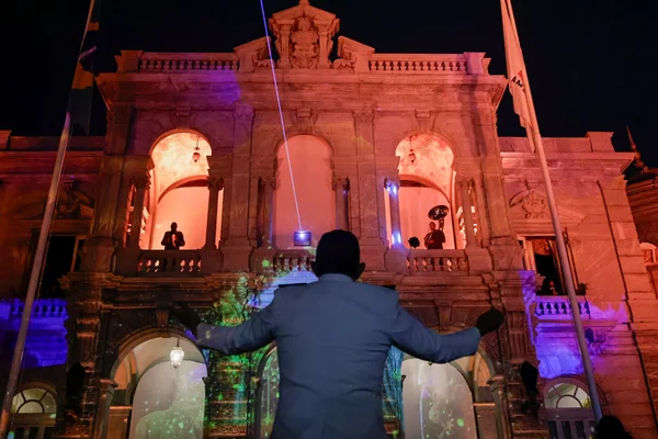 Governo de Minas abre o Natal da Mineiridade 2025 com inauguração das luzes da Praça da Liberdade e concerto da Vesperata de Diamantina