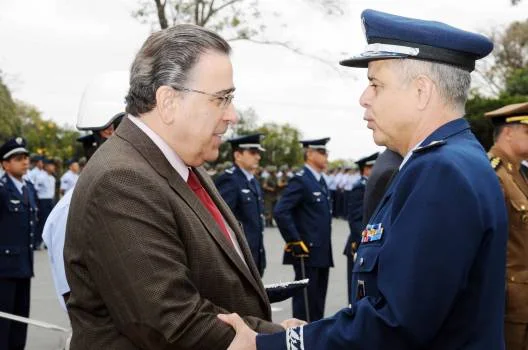 Vice-governador Alberto Pinto Coelho e o brigadeiro José Magno de Araújo