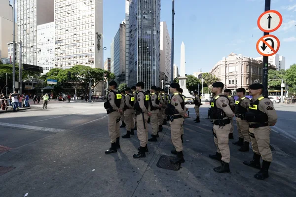 Governo de Minas lança Operação Natalina 2025 com 5 mil policiais adicionais e campanha antifurtos