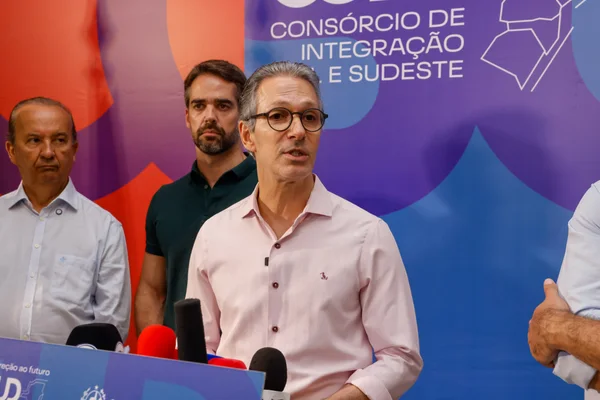 Governador de Minas assume presidência do Cosud no 14ª encontro do consórcio