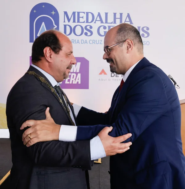 Governo de Minas entrega Medalha dos Gerais a personalidades que contribuem para o desenvolvimento do Norte do estado