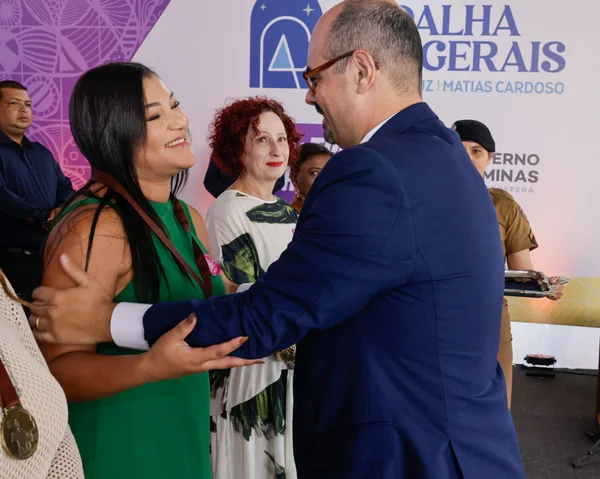 Governo de Minas entrega Medalha dos Gerais a personalidades que contribuem para o desenvolvimento do Norte do estado