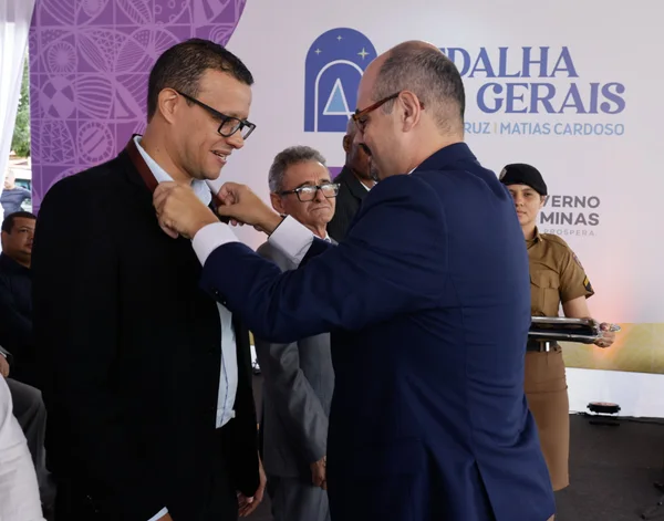 Governo de Minas entrega Medalha dos Gerais a personalidades que contribuem para o desenvolvimento do Norte do estado