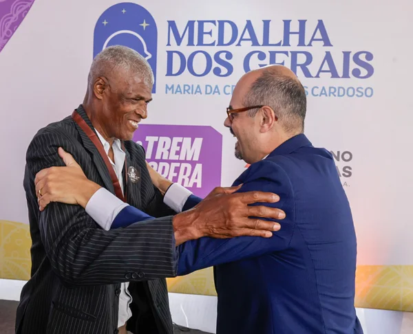 Governo de Minas entrega Medalha dos Gerais a personalidades que contribuem para o desenvolvimento do Norte do estado