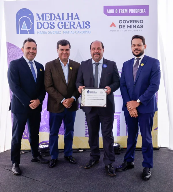 Governo de Minas entrega Medalha dos Gerais a personalidades que contribuem para o desenvolvimento do Norte do estado