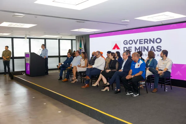 Governo de Minas entrega equipamentos de infraestrutura rural a 38 municípios atingidos pelo rompimento da Barragem de Fundão, em Mariana