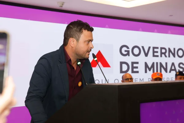 Governo de Minas entrega equipamentos de infraestrutura rural a 38 municípios atingidos pelo rompimento da Barragem de Fundão, em Mariana