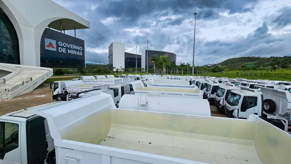 Governo de Minas entrega equipamentos de infraestrutura rural a 38 municípios atingidos pelo rompimento da Barragem de Fundão, em Mariana